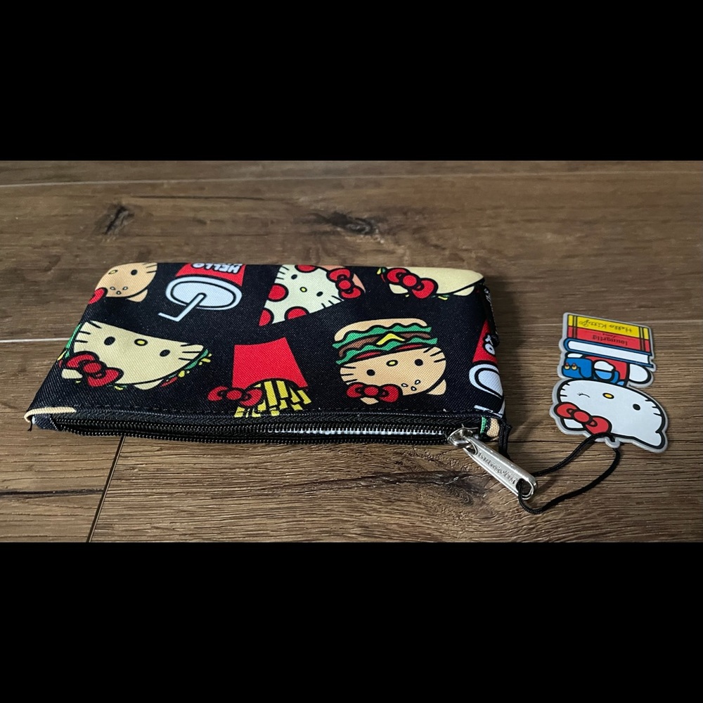 HELLO KITTY (Loungefly)-NWT Zipped Hamburger & Fries Pouch - Picture 11 of 11
